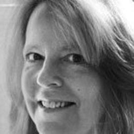 Dorothy Wickenden Headshot