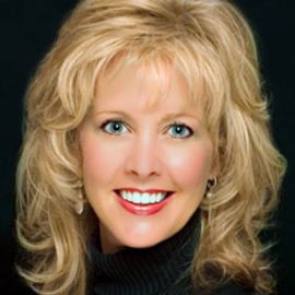 Pam Davis Headshot