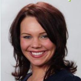 Stacy Nadeau Headshot