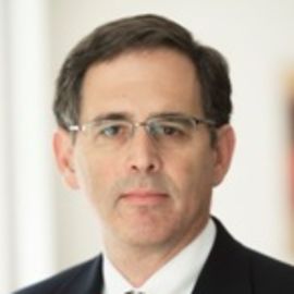 Robert Kahn Headshot