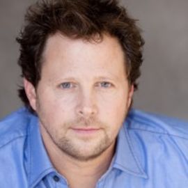 Andy Gross Headshot