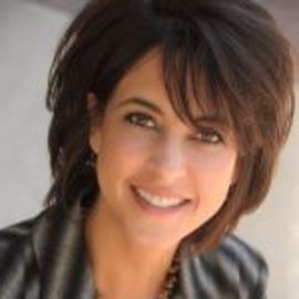 Sara Canaday Headshot