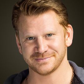 Dash Mihok Headshot