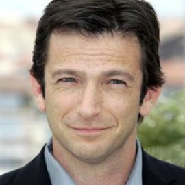 Dan Futterman Headshot