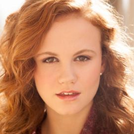 Mackenzie Lintz Headshot
