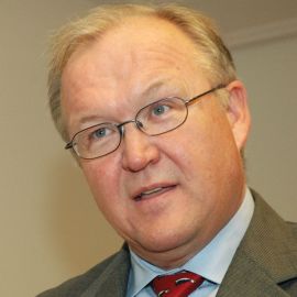 Goran Persson Headshot
