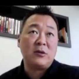 Robb Fujioka Headshot