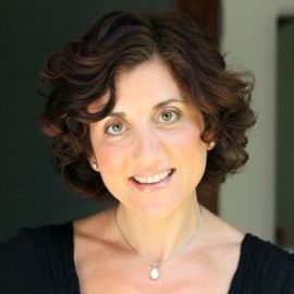Diane Prince Johnston Headshot