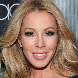 Lisa Hochstein Headshot