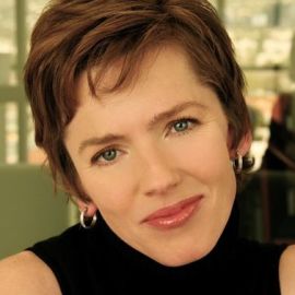 Johanna Blakley Headshot
