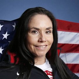 Lindsey Berg Headshot