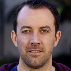 Dan Cummins Headshot
