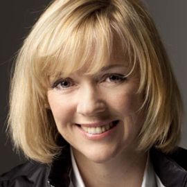 Shirley Robertson Headshot