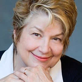 Lynne Rossetto Kasper Headshot