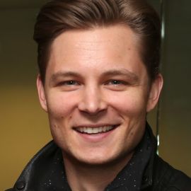Frankie Ballard Headshot