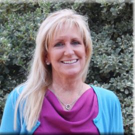 Laurie Hinzman Headshot
