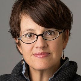Kelly Corrigan Headshot