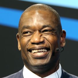 Dikembe Mutombo Headshot