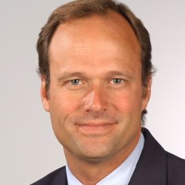 Andrew Hoffman Headshot