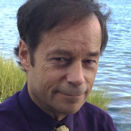 Bruce Watson Headshot