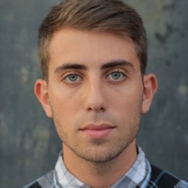 Jenaux Headshot