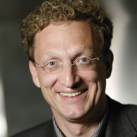 Andreas Weigend Headshot