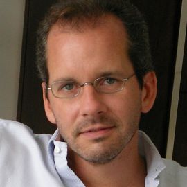 Nicholas Quinn Rosenkranz Headshot