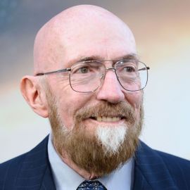 Kip Thorne Headshot