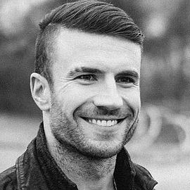 Sam Hunt Headshot