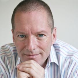 Shai Reshef Headshot