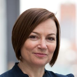 Amanda Vickery Headshot