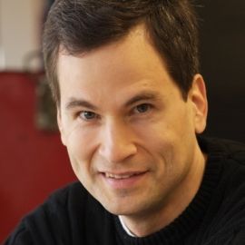 David Pogue Headshot
