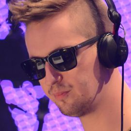 Robin Schulz Headshot