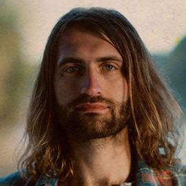 Ryan Hurd Headshot
