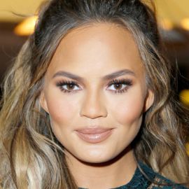 Chrissy Teigen Headshot