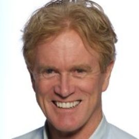 Bob Arnot Headshot