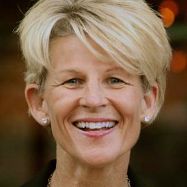 Sue Enquist Headshot