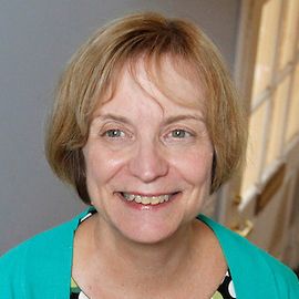 Linda Bevilacqua Headshot