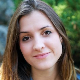 Jenna Tregarthen Headshot