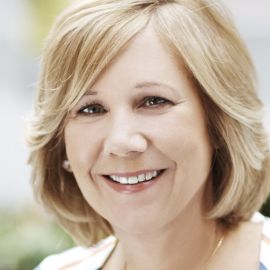 Kathie Andrade Headshot