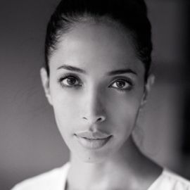 Zohre Esmaeli Headshot