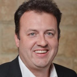 Erik Pupo Headshot