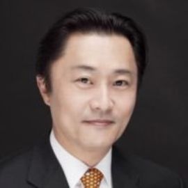 Youngcho Chi Headshot