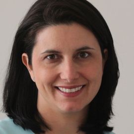 Beth Ferreira Headshot