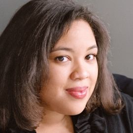 Danielle Evans Headshot