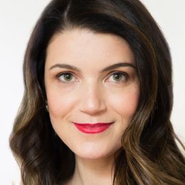 Anna Auerbach Headshot