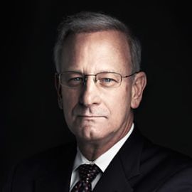 Thomas Hoenig Headshot