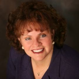 Debra Peppers Headshot