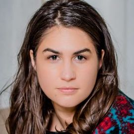 Azareen Van der Vliet Oloomi Headshot