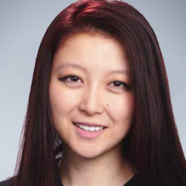Christina Qi Headshot
